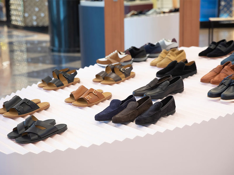 تصاميم حصرية لفترة محدودة من علامة John Lobb لعملائها في الامارات
